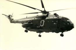 031018 - PHOTO HELICOPTERE MILITARIA ARMEE DE L'AIR MARINE N°22 En Vol - Helicopters