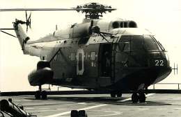 031018 - PHOTO HELICOPTERE MILITARIA ARMEE DE L'AIR MARINE N°22 Atterrissage - Hélicoptères