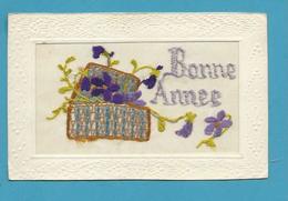 CPA Brodée Soie écrite Panier Fleur Bonne Année - Embroidered