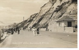 REAL PHOTO POSTCARD - BOURNEMOUTH  - UNDERCLIFF DRIVE  (ANIMATED STREET VIEW)  - B222 - Bournemouth (fino Al 1972)