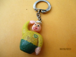 Porte-clé Publicitaire/Lubrifiant/BP/ Pompiste/  Plastique/Vers 1960-1970  POC391 - Key-rings