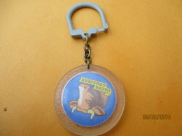 Porte-clé Publicitaire/Alimentation / Fromage/La Vache GROSJEAN/Râpé /Plastique /Vers 1960-1970  POC386 - Key-rings