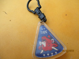 Porte-clé Publicitaire/Alimentation / Fromage/La Vache Qui Rit  50% MG/Plastique /Vers 1960-1970  POC407 - Key-rings