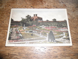 Carte Postale Ancienne The Dutch Garden, Hampton Court Palace - Middlesex