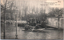 93 ILE SAINT DENIS - Crue De 1910, Embarquement Rue Méchin - L'Ile Saint Denis