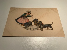 Elly Frank Young Girl In Costume Feeding Dog Dogs Unsigned Graphic Art 9180 Post Card Postkarte POSTCARD - Frank, Elly