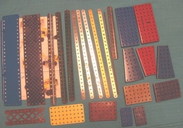 Lot N° 6 Plus De 200 Pièces Meccano Hors Visserie Images Conformes - Meccano