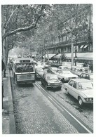 CPM Autobus à Paris : Autobus PGR En Circulation Dans Un Couloir Réservé En 1972  Ed Vie Du Rail 13/18 Cm Photo Ratp - Busse & Reisebusse