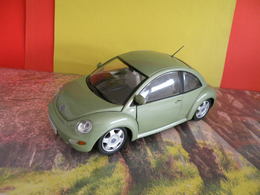 Volswagen New Beetle 1999 - Métal Neuf - 1/18 - Sans Boite - Solido - - Solido