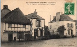 44 - MOISDON La RIVIERE -- Place De L'Eglise  - N° 619 - Moisdon La Riviere