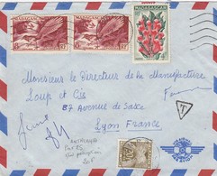 LETTRE. 19 8 59. TAXE GERBE 20F SUR MADAGASCAR 20CFA. ANTALAHA POUR LYON - 1859-1959 Brieven & Documenten