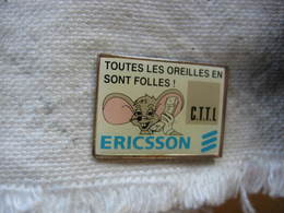 Toutes Les Oreilles Sont Folles Avec Le Téléphone ERICSSON! - Telecom De Francia