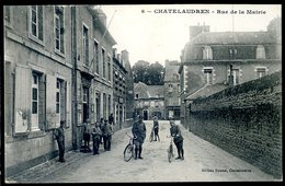 Cpa Du 22  Chatelaudren Rue De La Mairie   SEPT18-26 - Châtelaudren