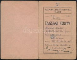 1945-1948 Szociáldemokrata Párt Tagsági Könyv, 1945-1947 Között Teljesen Kitöltve Tagsági Bélyegekkel, 1948-ban Egy Bély - Non Classés