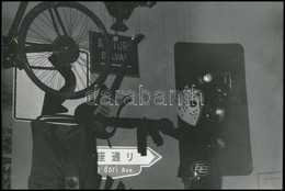 Cca 1977 A Magyar Fotográfia Avantgarde Korszakából 3 Db Feliratozott Vintage Fotó, 16x24 Cm és 18x24 Cm Között - Autres & Non Classés