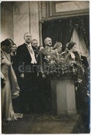 Cca 1936-1938 Darányi Kálmán Miniszterelnök, Rőder Vilmos Közös Képen, Fotó Felületén Törésnyommal, Az Est Hidegpecsétjé - Autres & Non Classés