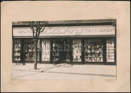 Cca 1920 Komárom, Komárno; Laky Testvérek üzlete, Wojtowicz R. Műterméből, Kartonra Kasírozva, 13x22,5 Cm - Autres & Non Classés