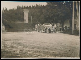 1926 Társaság Autóval, Hátoldalon Dátumozott Fotó, 8×11,5 Cm - Sonstige & Ohne Zuordnung