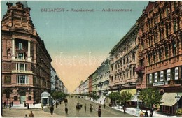 ** T2 Budapest VI. Andrássy út, üzletek, Földalatti Vasút Megállóhelye - Non Classés