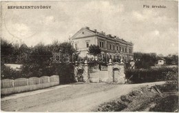 T3 Sepsiszentgyörgy, Sfantu Gheorghe; Fiú árvaház. Kiadja Benkő M. / Boy Orphanage (kis Szakadás / Small Tear) - Non Classés