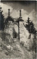 T1/T2 1943 Kassa, Kosice; A Dóm Lehulló Köveiből Emelt Kapu. Győri és Boros Fényképészek / Gate Made Of The Falling Rock - Non Classés