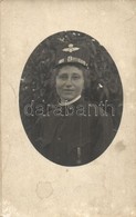 * T2/T3 Magyar Vasutas Tisztnek öltözött Hölgy / Lady Dressed As A Hungarian Railway Officer. Photo (fl) - Ohne Zuordnung