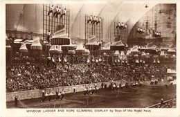 T2 Window Ladder And Rope Climbing Display By Boys Of The Royal Navy. Fleetway Press - Non Classificati