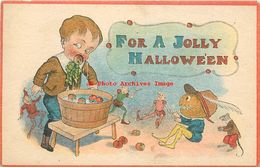 282289-Halloween, Samson Brothers No S 601-4 Color, Boy Bobbing For Apples, SpritesSamson Brothers No S 601-4 Color, Boy - Halloween