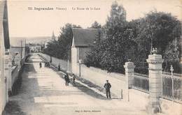 INGRANDES - La Route De La Gare - Ingrandes