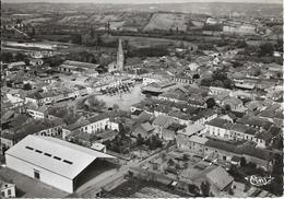 D65 - RABASTENS EN BIGORRE - VUE GENERALE AERIENNE - CPSM Grand Format Dentelée En Noir Et Blanc - Rabastens De Bigorre