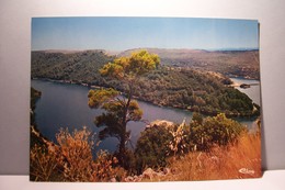 CARCES   -  LE  LAC  - N°2 - ( Pas De Reflet Sur L'original ) - Carces