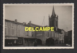 DF / 47 LOT ET GARONNE / DAMAZAN / LA PLACE ET SES COMMERCES - L' ECONOMIE MÉNAGÈRE , BOUCHERIE , ... - Damazan