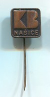 KB Bank, NAŠICE Croatia, Vintage Pin, Badge, Abzeichen - Banques