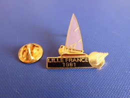 Pin's Voile Bateau Régate Voilier - Lille France 1991 - World Corporate Games (PQ43) - Segeln