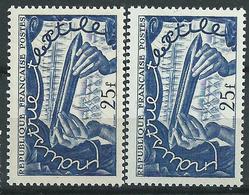 [24] Variété : N° 881 Industrie Textile Bleu Au Lieu D'outremer + Normal **7 - Unused Stamps