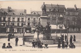 Cp , 72 , LE MANS , La Place De La République - Le Mans