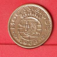 MOZAMBIQUE 1 ESCUDOS 1968 -    KM# 82 - (Nº25774) - Mozambico