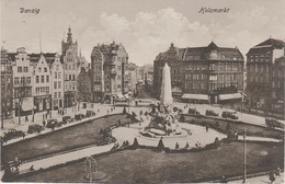 AK Danzig Gdansk Holzmarkt Kriegerdenkmal Obelisk Targ Trzewny Gasthof Hotel Apotheke Straßenbahn Tramway Tram Tramwaj - Danzig