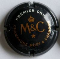 CAPSULE-CHAMPAGNE MOET & CHANDON Noir Et Or Premier Cru - Möt Et Chandon