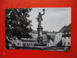 Lauenstein.Falkenjagerbrunnen - Lauenstein