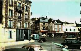 94........Val De Marne...Villeneuve Saint  Georges....place Pierre Semard..voitures - Villeneuve Saint Georges