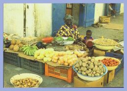 CPM - Marchés Du Monde - 5. Une Marchande De Fruits - Marchands