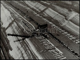 Cca 1979 Farkas László Budapesti Fotóművész Feliratozott, Vintage Fotóművészeti Alkotása (Bánya), 29x39 Cm - Altri & Non Classificati