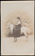 Cca 1870 Ürményi Pálné (Vukovics Mária) Lóháton, Keményhátú Fotó, 9,5×6 Cm - Sonstige & Ohne Zuordnung