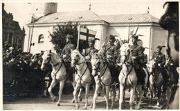 T2/T3 1940 Nagyvárad, Oradea; Bevonulás Darutollas Tisztekkel / Entry Of The Hungarian Troops, Crane Feathered Officers. - Ohne Zuordnung