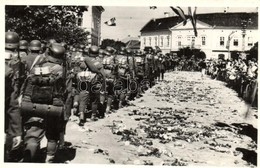 ** T1 1940 Sepsiszentgyörgy, Sfantu Gheorghe; Bevonulás Katonákkal / Entry Of The Hungarian Troops - Non Classés