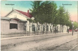 T2/T3 Szászrégen, Reghin; Vasútállomás / Railway Station / Bahnhof '1940 Szászrégen Visszatért' So. Stpl (kis Szakadás / - Non Classés