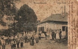 T3 1914 Bárca, Barca Pri Kosici (Kassa, Kosice); Posta épület A Falubeliekkel / Post Office With Villagers (fl) - Non Classés