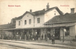 T2/T3 1909 Csap, Chop; Vasútállomás, Vasutasok, Vagon. Glück Imre Kiadása / Bahnhof /  Railway Station, Wagon, Railwayme - Non Classificati