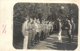 * T2 1919 Siófok, Madary Antal Tiszti Század Egy Kihallgatáson. Darutollas Tisztek / Hungarian Officer Squad With Crane  - Ohne Zuordnung